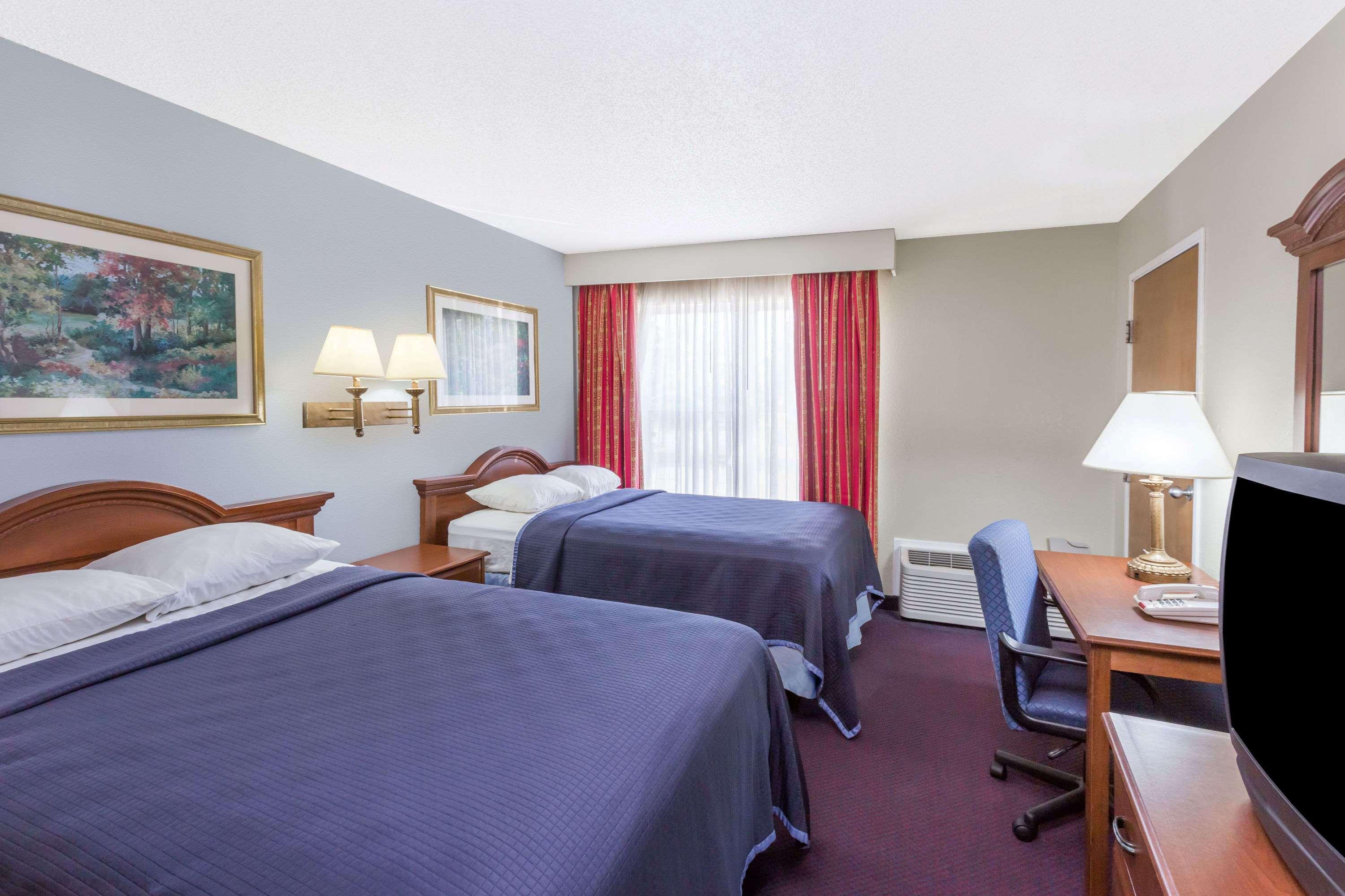 Baymont By Wyndham Lake Park Valdosta I75 Екстериор снимка