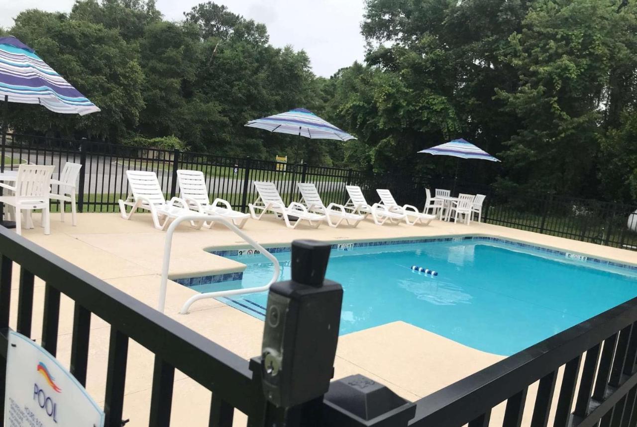 Baymont By Wyndham Lake Park Valdosta I75 Екстериор снимка